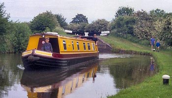 WadebridgeCanal Boat
