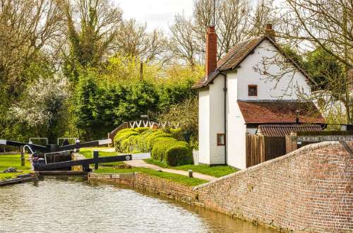 Braunston canal village